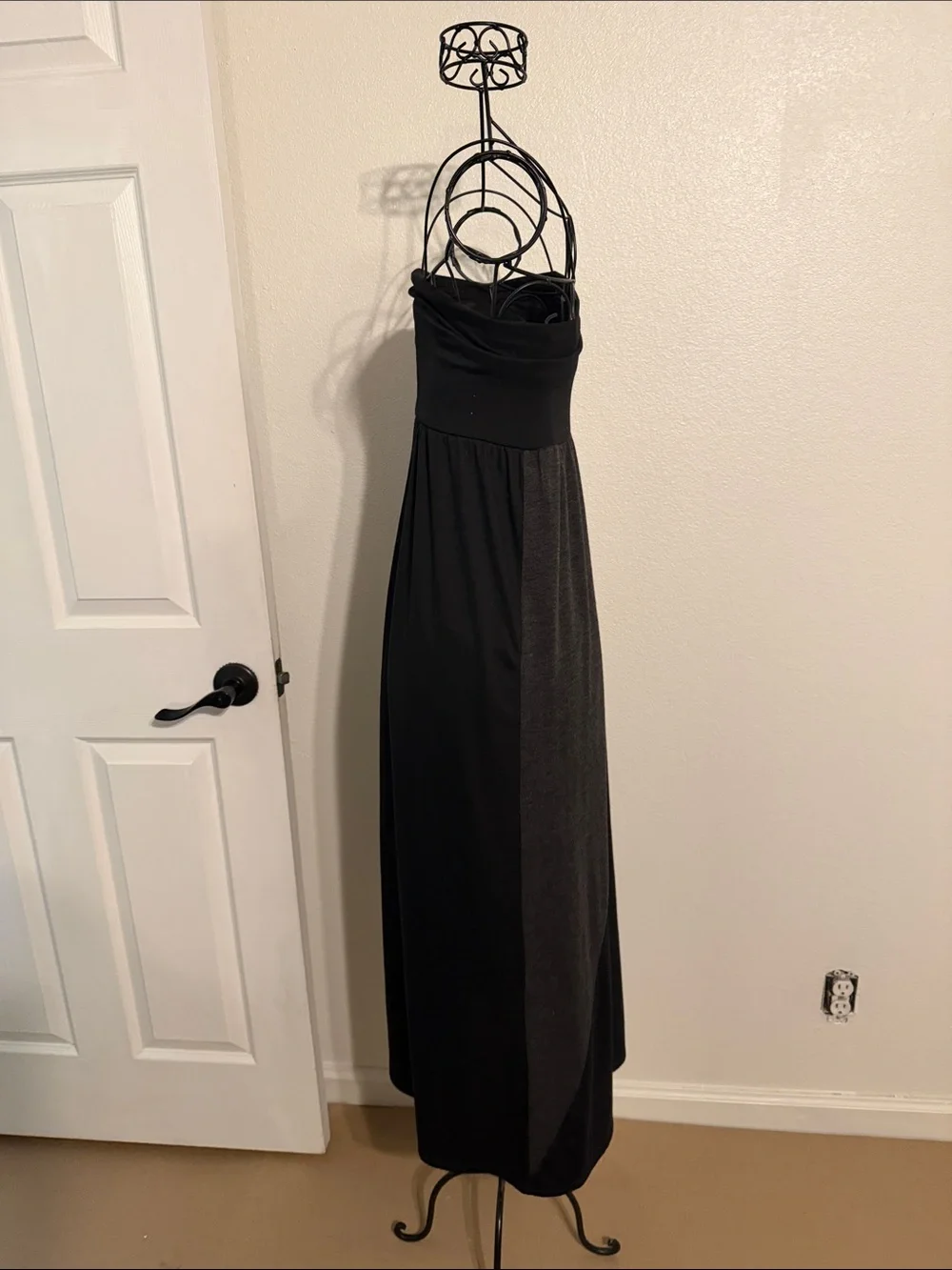 VENUS Black & Charcoal Strapless Maxi Dress - Picture 2 of 4